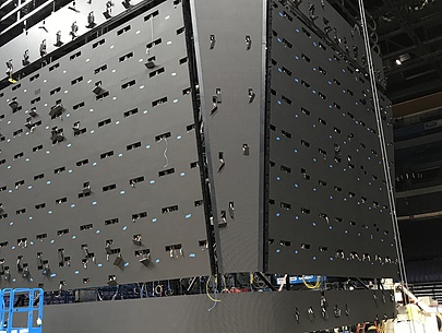 Scoreboard Going Up in Enterprise Center